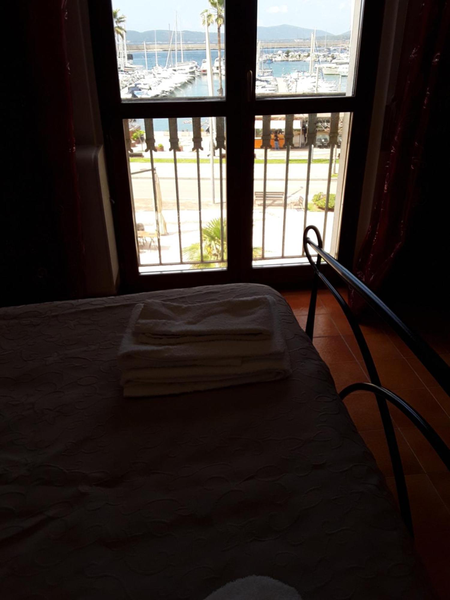 L'Aragosta Guesthouse Альгеро Экстерьер фото